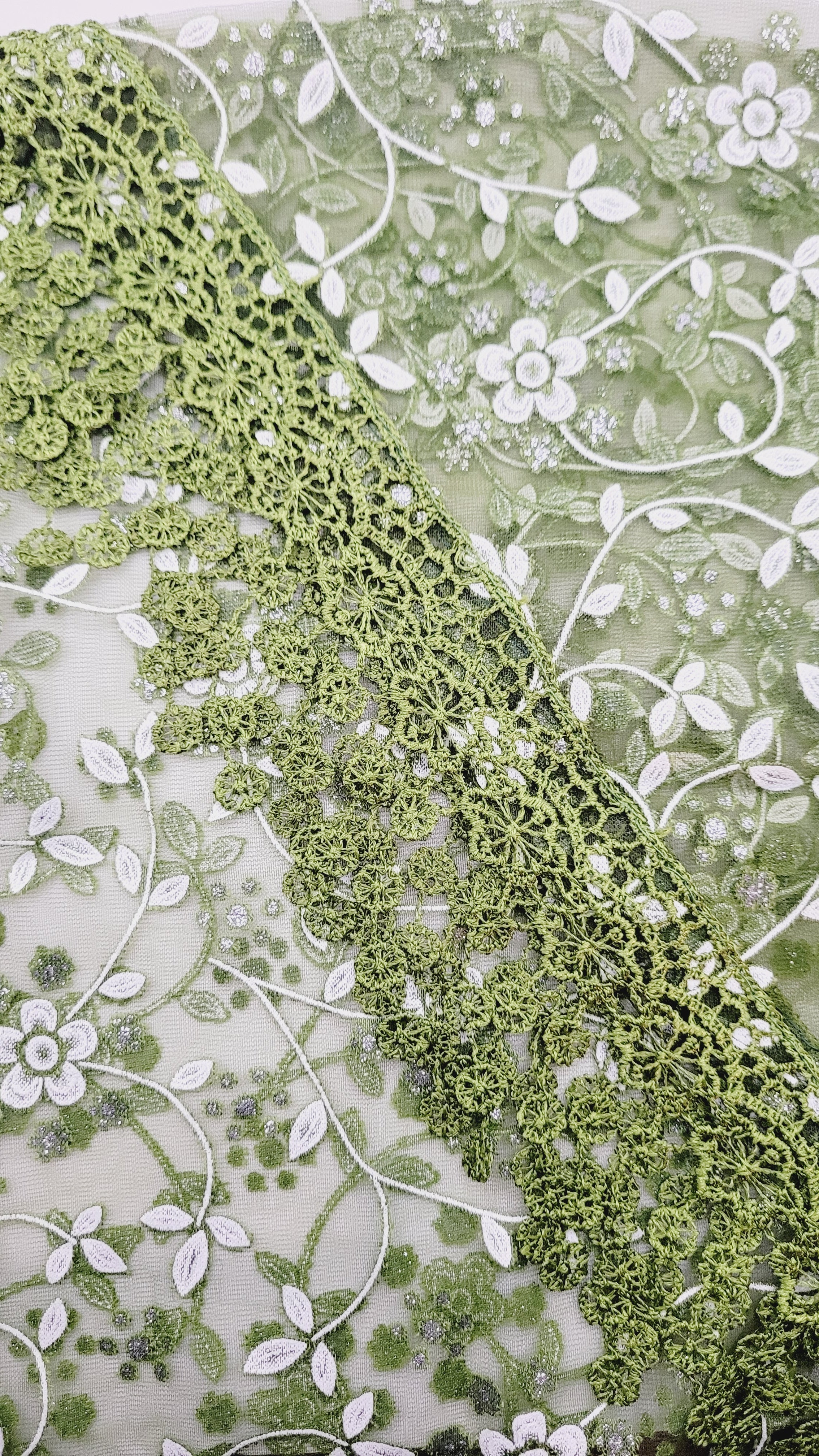 Green Floral Lace Chapel Veil - Mantilla